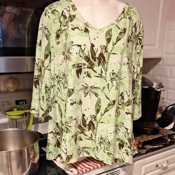 h D&Co Green Stretch Plus Size Top 3X - Picture 1 of 4